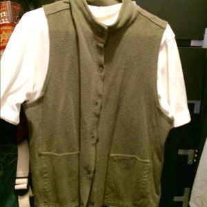 Sweater vest olive green